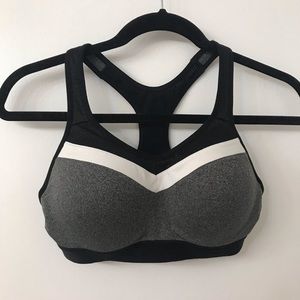 Target colorblocked high impact sports bra w/ cups
